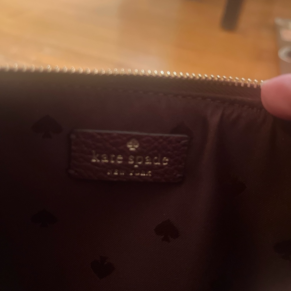 Kate Spade Leila Pebbled Leather Convertible Wristlet Cherrywood NWOT Classic - Picture 12 of 13